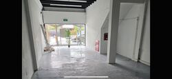 Macpherson Road (D13), Retail #523888971